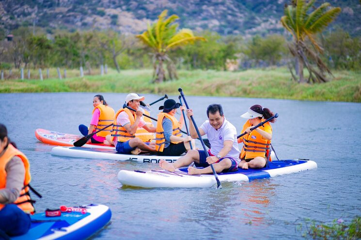 Trải nghiệm chèo SUP tại Mũi Dinh