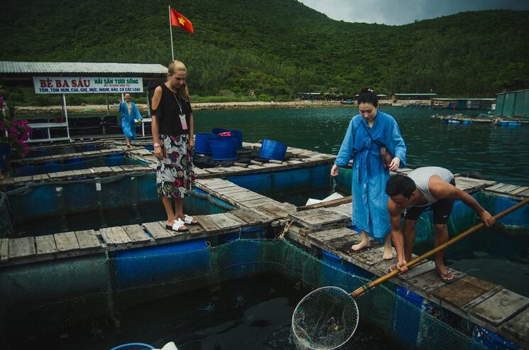 Tour Du thuyền Catamaran Nha Trang [Cực HOT – Cao Cấp]