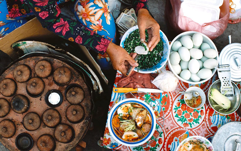 Bánh căn Duyên Phan Thiết với không gian rộng rãi, thoáng mát và vệ sinh sạch sẽ