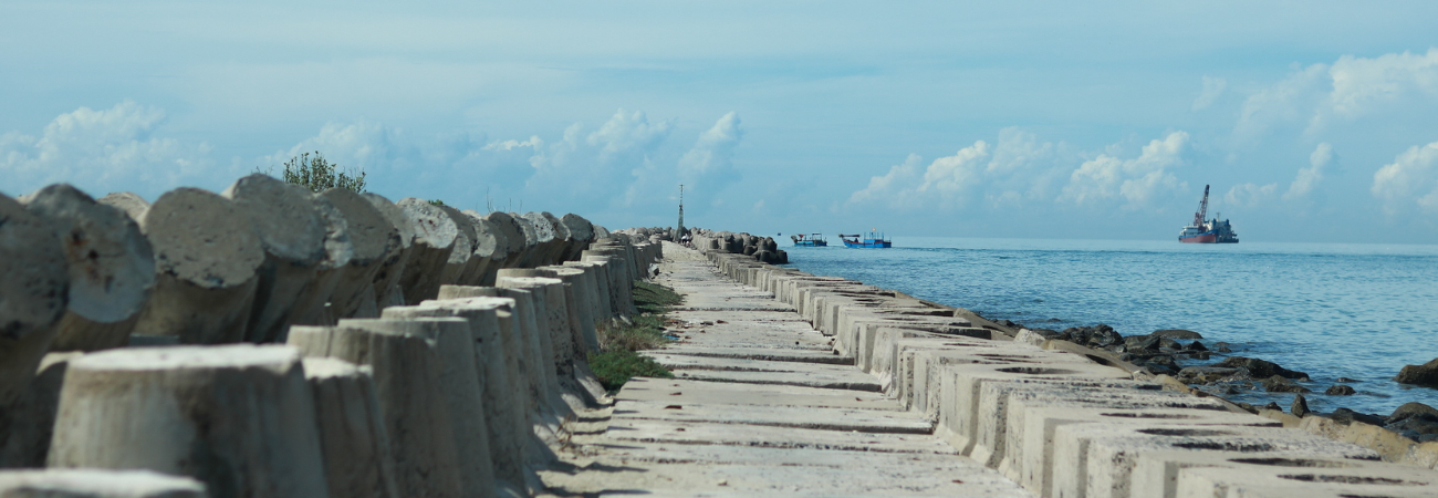 Bờ kè Khánh Hội - Ninh Chữ