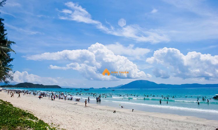 Bãi biển Dốc Lết Nha Trang