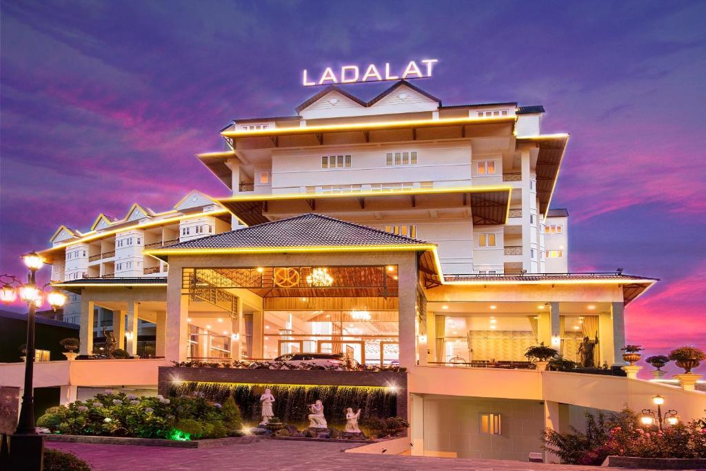 Ladalat Hotel: Điểm Nghỉ Dưỡng Hoàn Hảo Giữa Lòng Đà Lạt