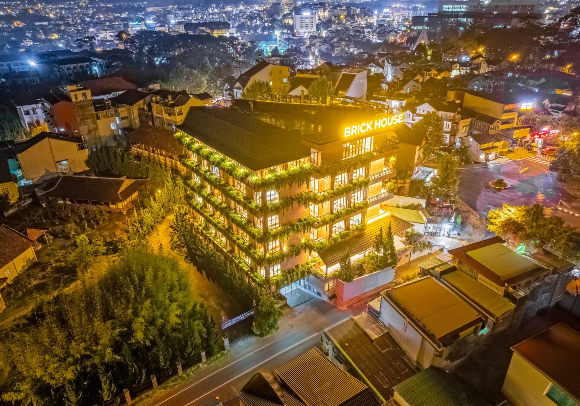 Khách sạn Brick House Đà Lạt