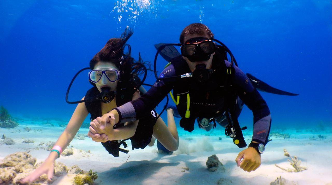 Tour 3 Đảo Nha Trang Giá Rẻ: Cano - Snorkeling