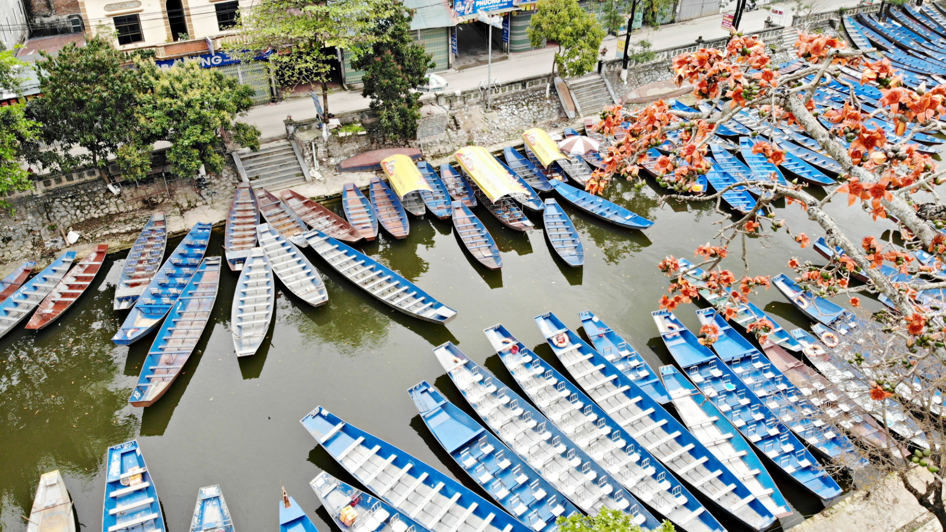 Bến đò Chùa Hương