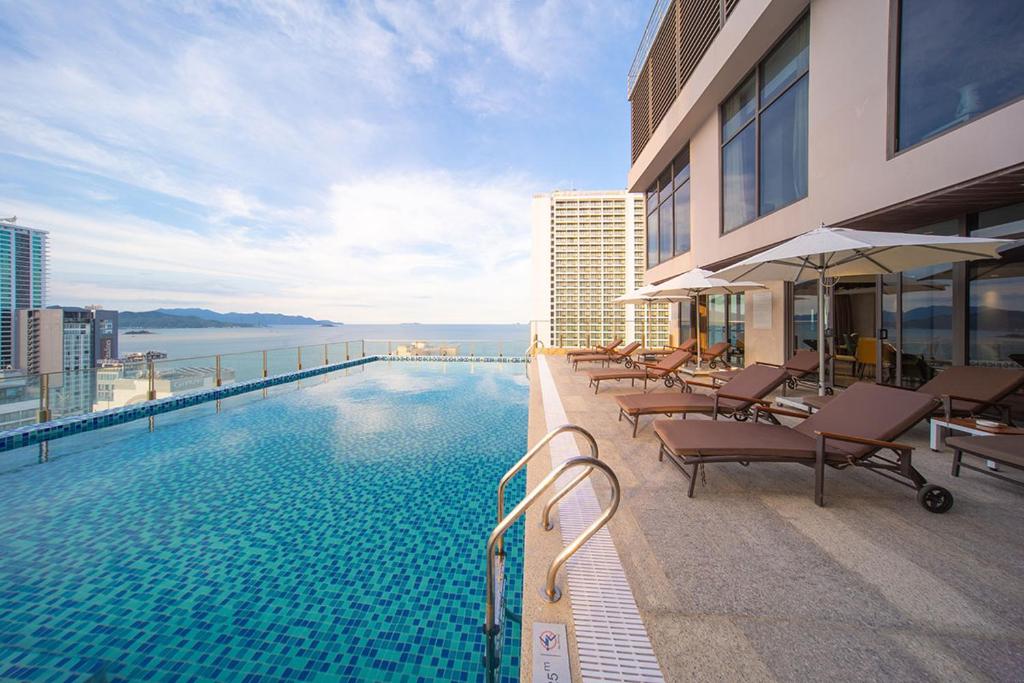 Khách sạn Green Beach Nha Trang