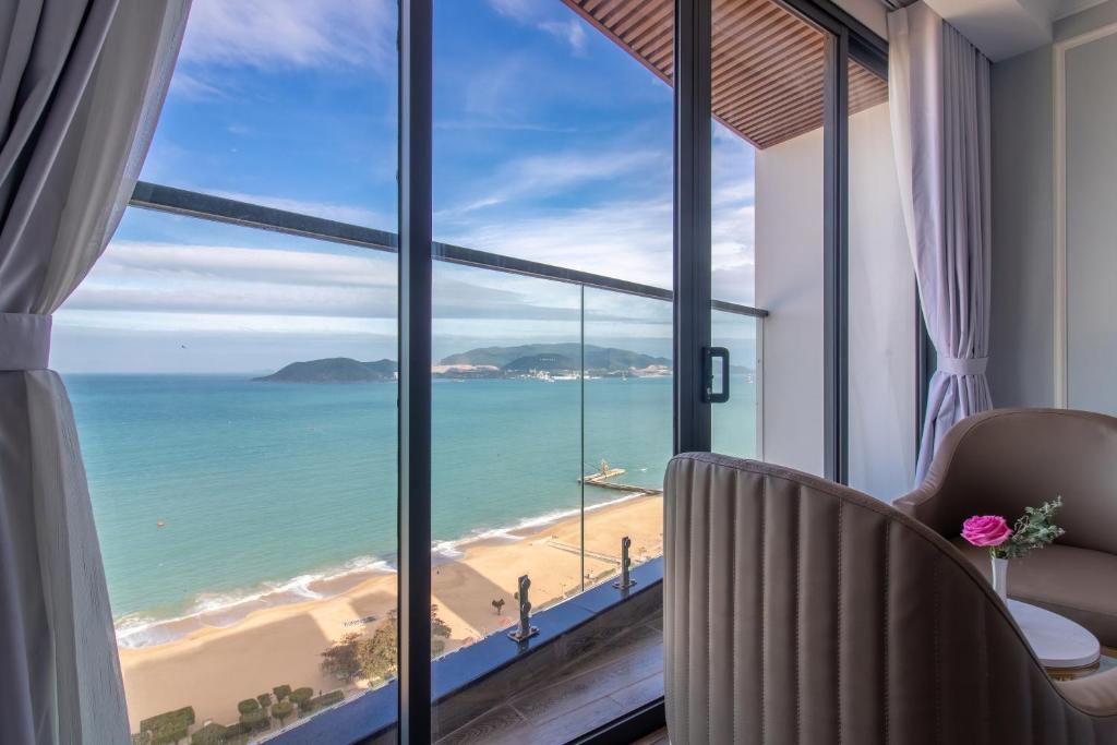 Khách Sạn La Vague Nha Trang