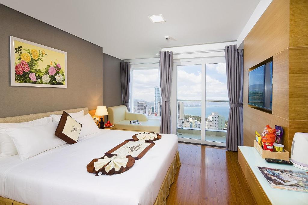 Khách Sạn Dendro Gold Nha Trang