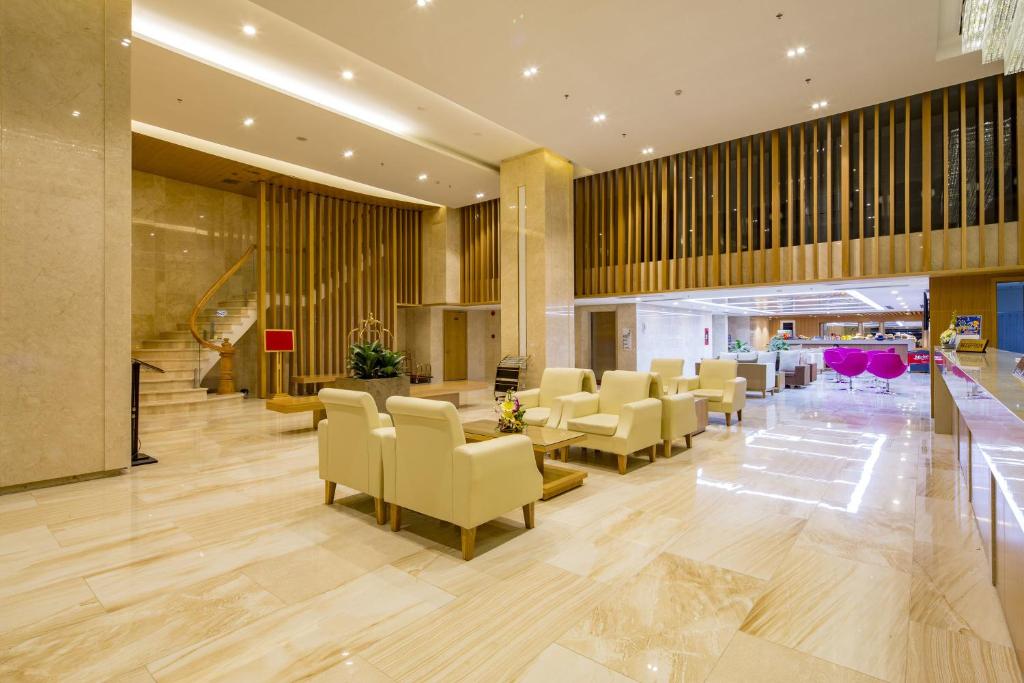 Khách Sạn Dendro Gold Nha Trang