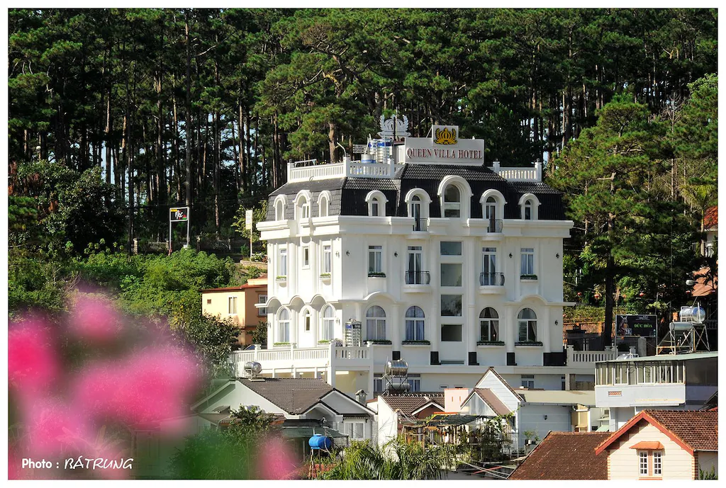 Khách sạn Queen Villa Đà Lạt