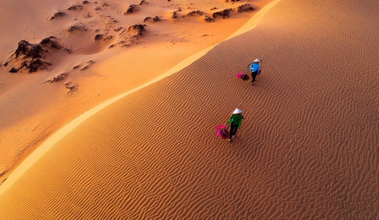 Đồi Cát Hồng – Tiểu sa mạc Cát Vàng