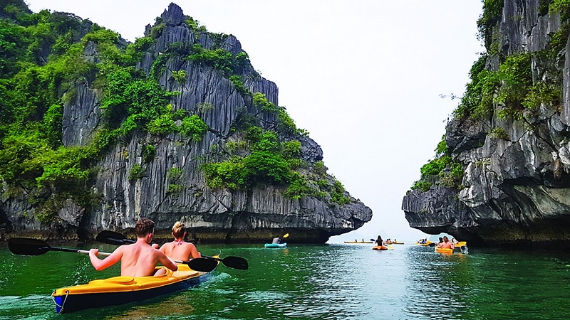 Khám phá Vịnh Lan Hạ Quảng Ninh