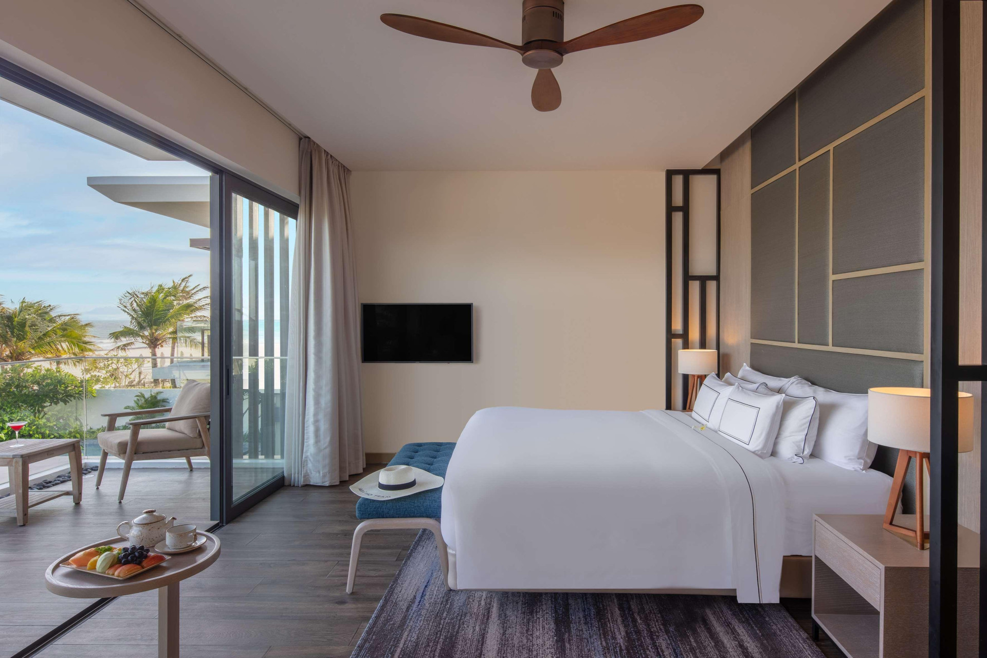 Phòng Deluxe tại Melia Hồ Tràm Vũng Tàu