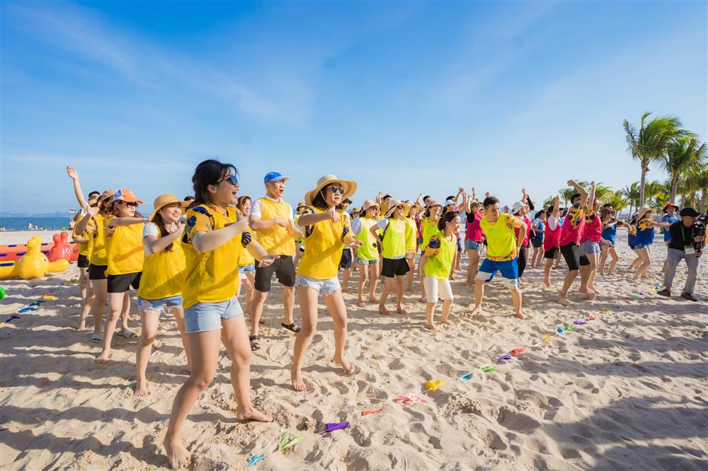 Team Building vận động biển tại Mũi Né