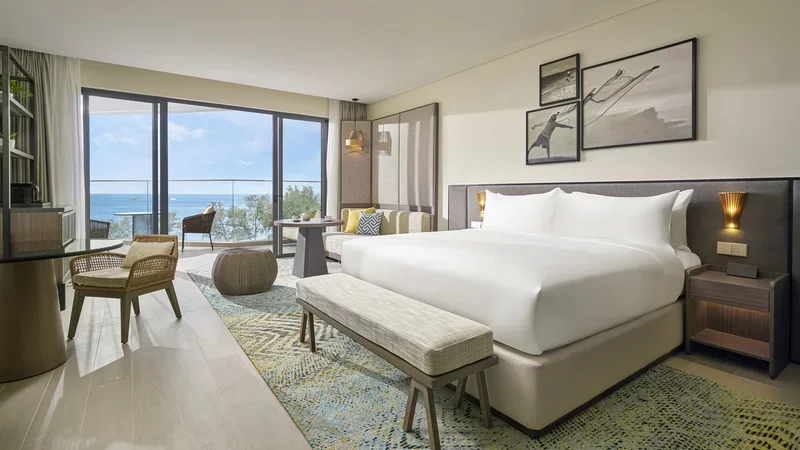 Thiết kế hiện đại, tối giản của phòng khách sạn Crowne Plaza Phú Quốc Starbay