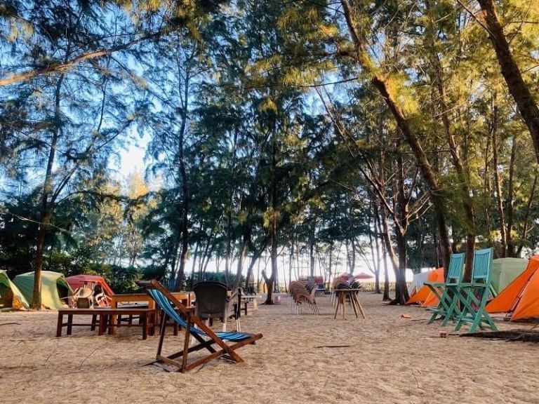 Cắm trại qua đêm tại Resort Bốn Mùa Hồ Cốc