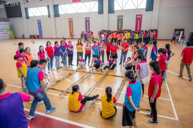 Tổ chức Team building trong nhà