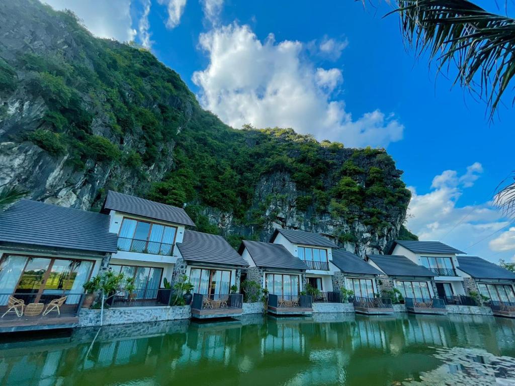 Athena Premier Resort Ninh Bình