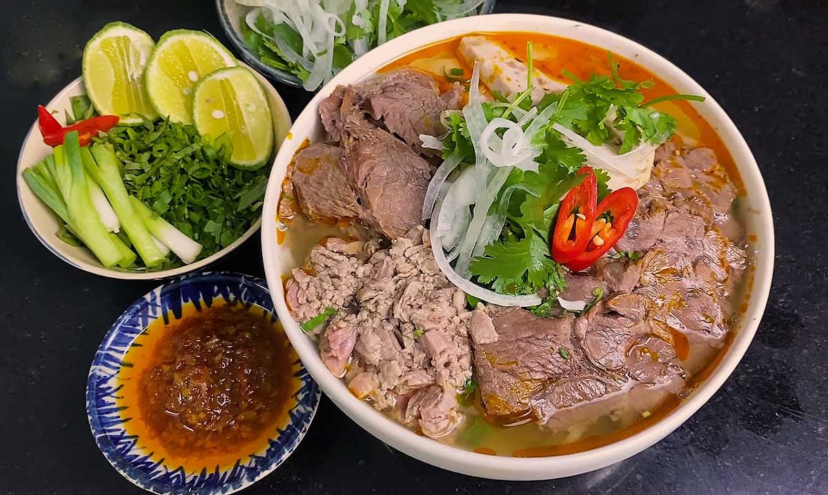 Bún bò Huế