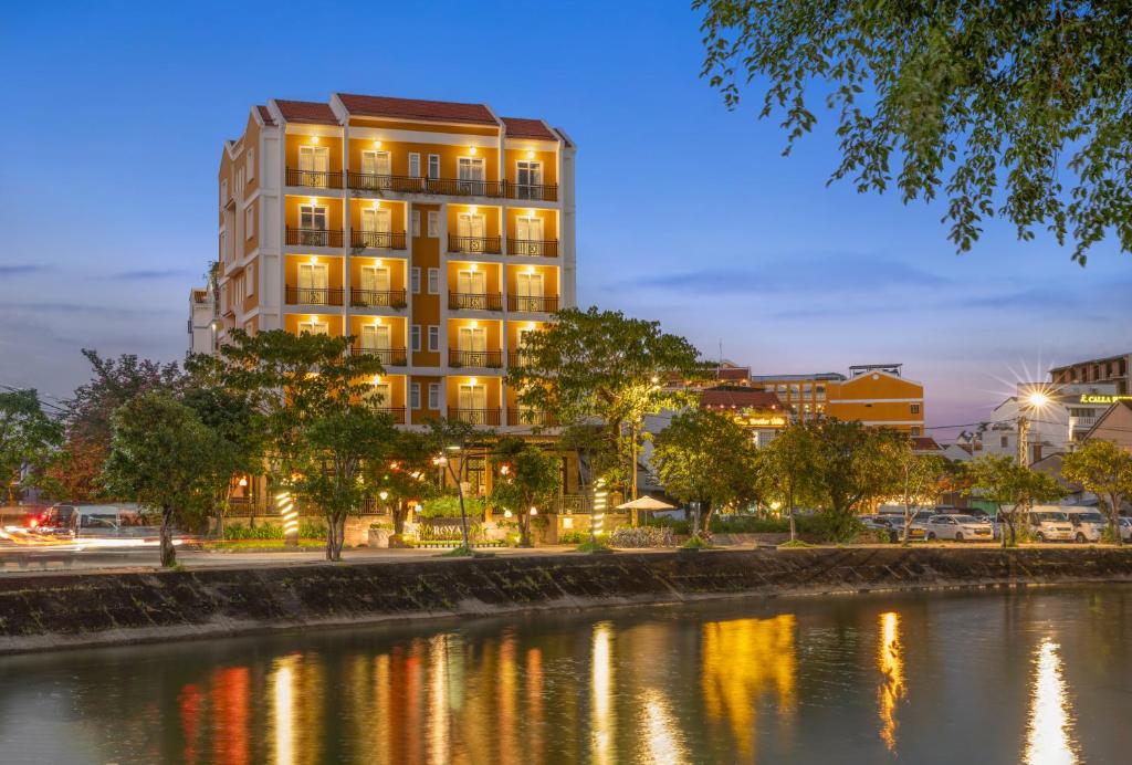 Royal Riverside Hoi An Hotel & Spa