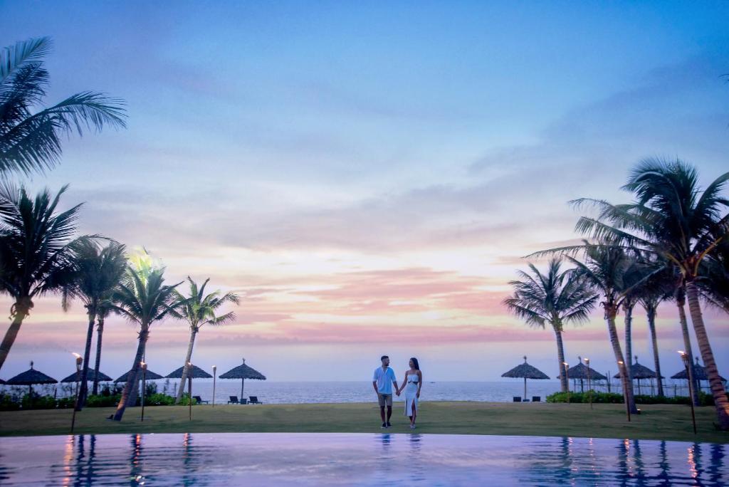 Wyndham Hoi An Royal Beachfront Resort & Villas