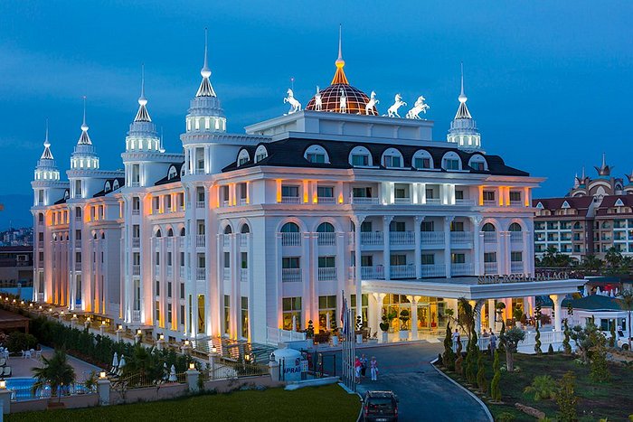 TRUNG TÂM TỔ CHỨC SỰ KIỆN TIỆC CƯỚI  ROYAR PALACE