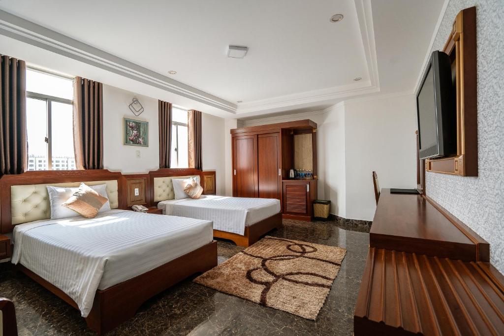 Duc Long Gia Lai Hotels & Apartment