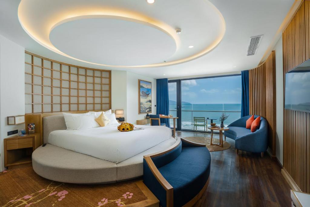 Sala Danang Beach Hotel