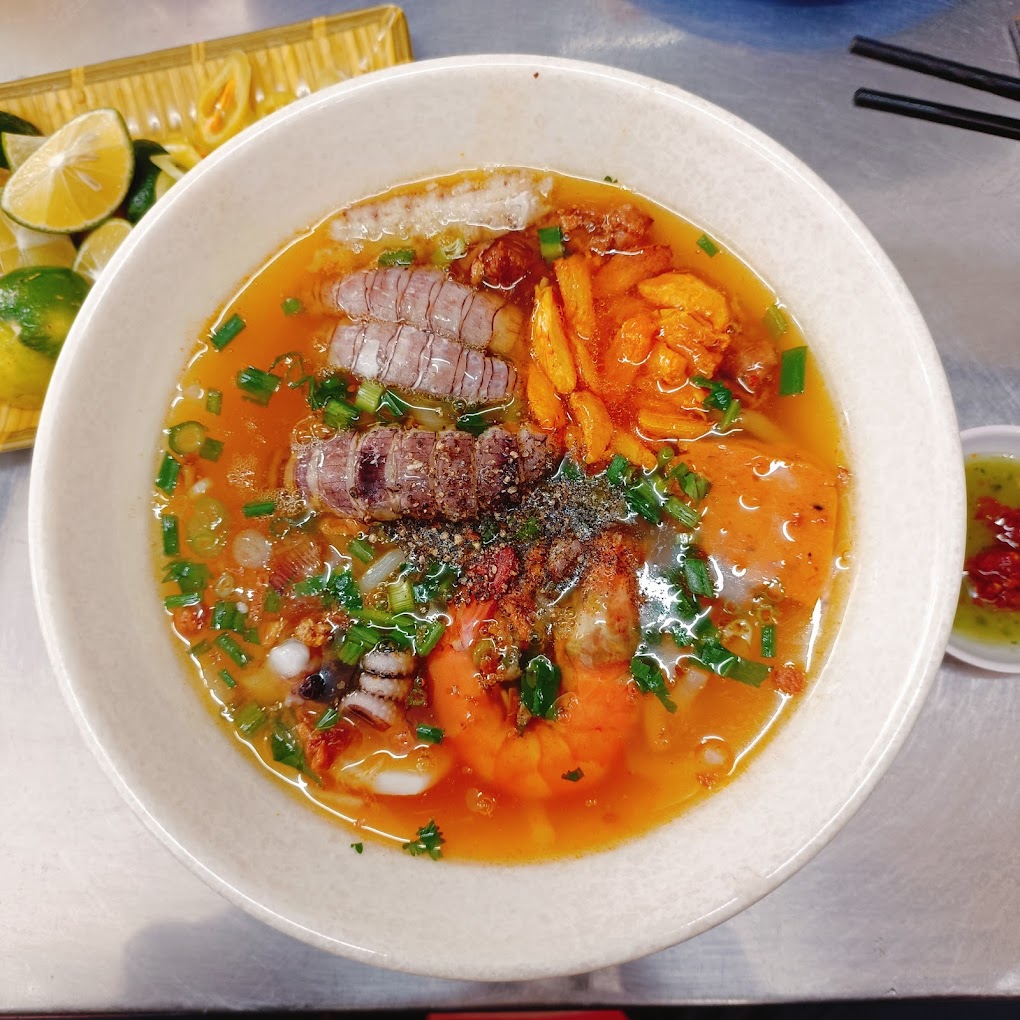 Bánh canh Bà Ba Vũng Tàu