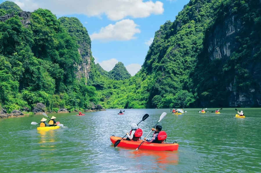 Chèo thuyền kayak