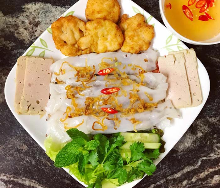 Bánh cuốn chả mực Hạ Long