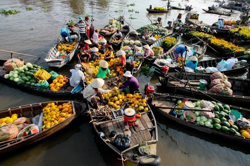 Ngắm trọn nét đẹp độc đáo của Chợ nổi Cái Bè ở Tiền Giang